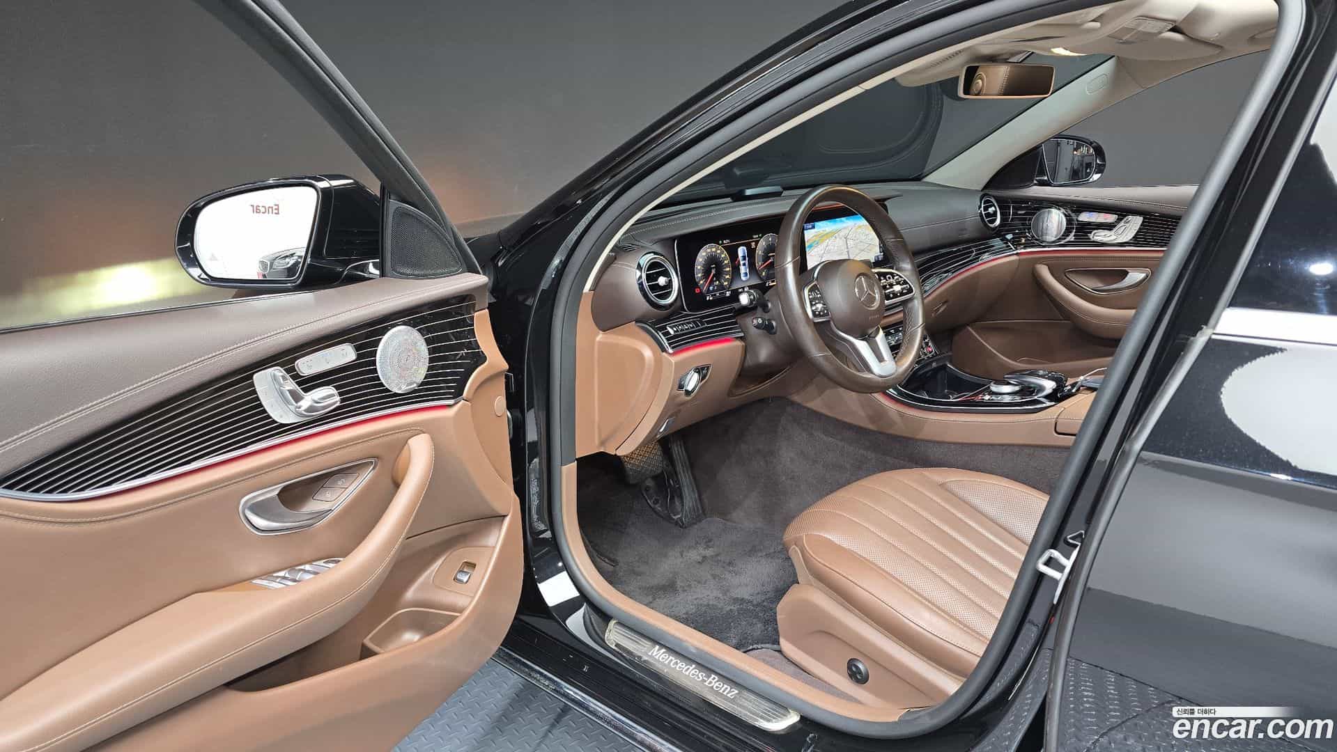 E-Class Mercedes-Benz 2020.1-INNER-010