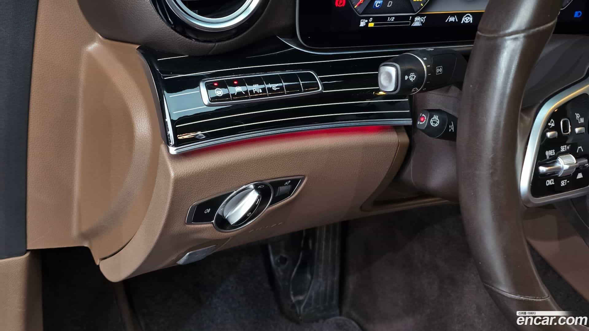 E-Class Mercedes-Benz 2020.1-OPTION-017