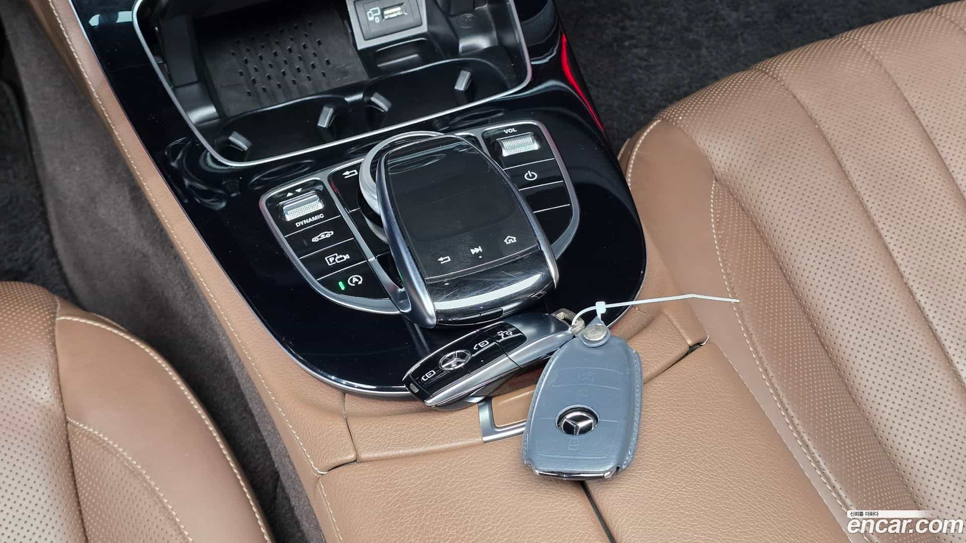 E-Class Mercedes-Benz 2020.1-OPTION-023