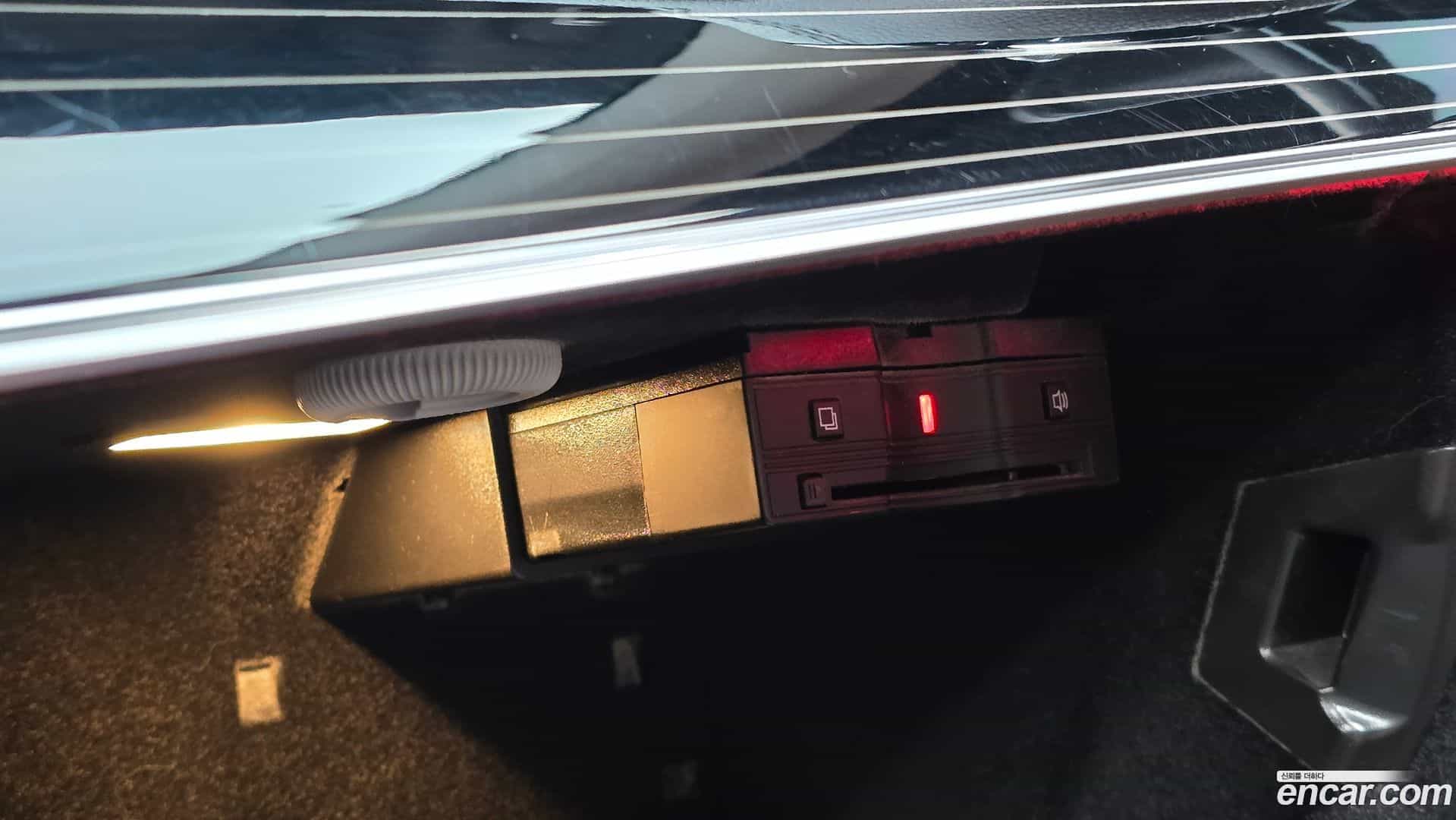 E-Class Mercedes-Benz 2020.1-OPTION-040