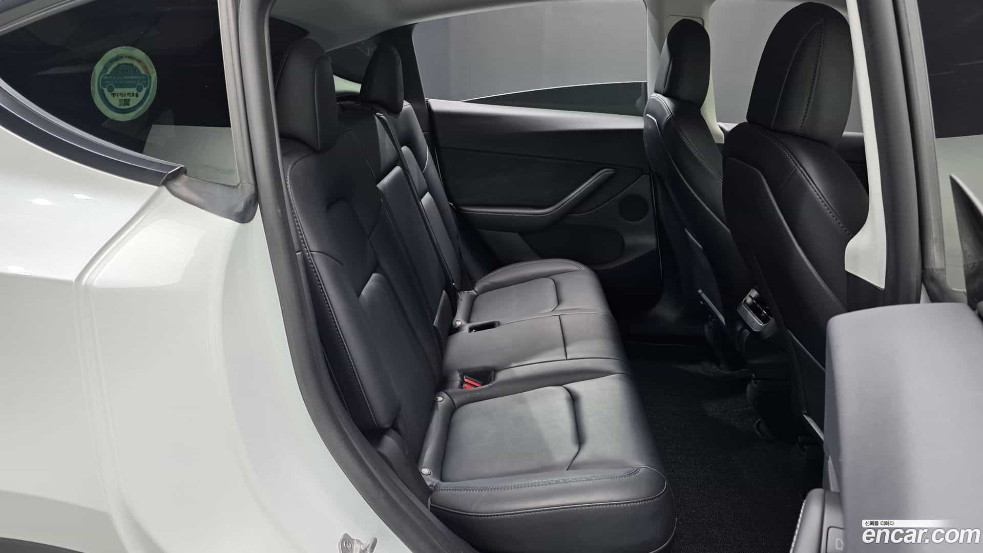 Model Y Tesla 2022.7-OPTION-015
