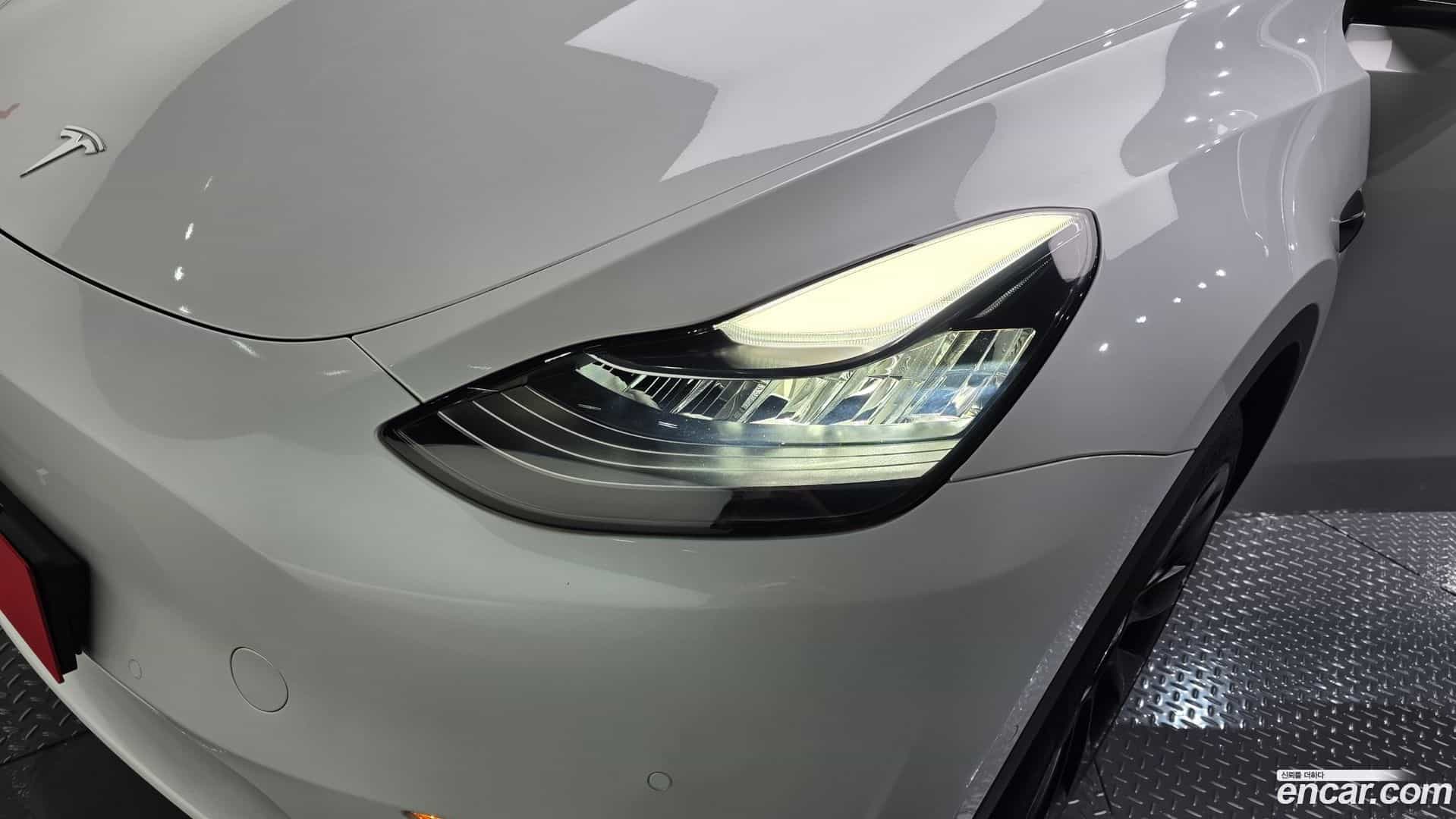 Model Y Tesla 2022.7-OUTER-032