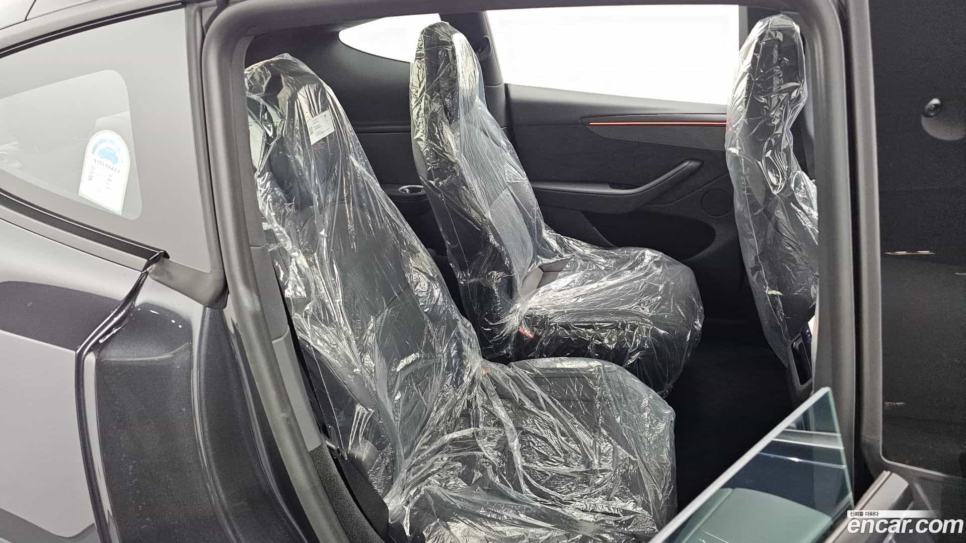 Model Y Tesla 2026.4-OPTION-016