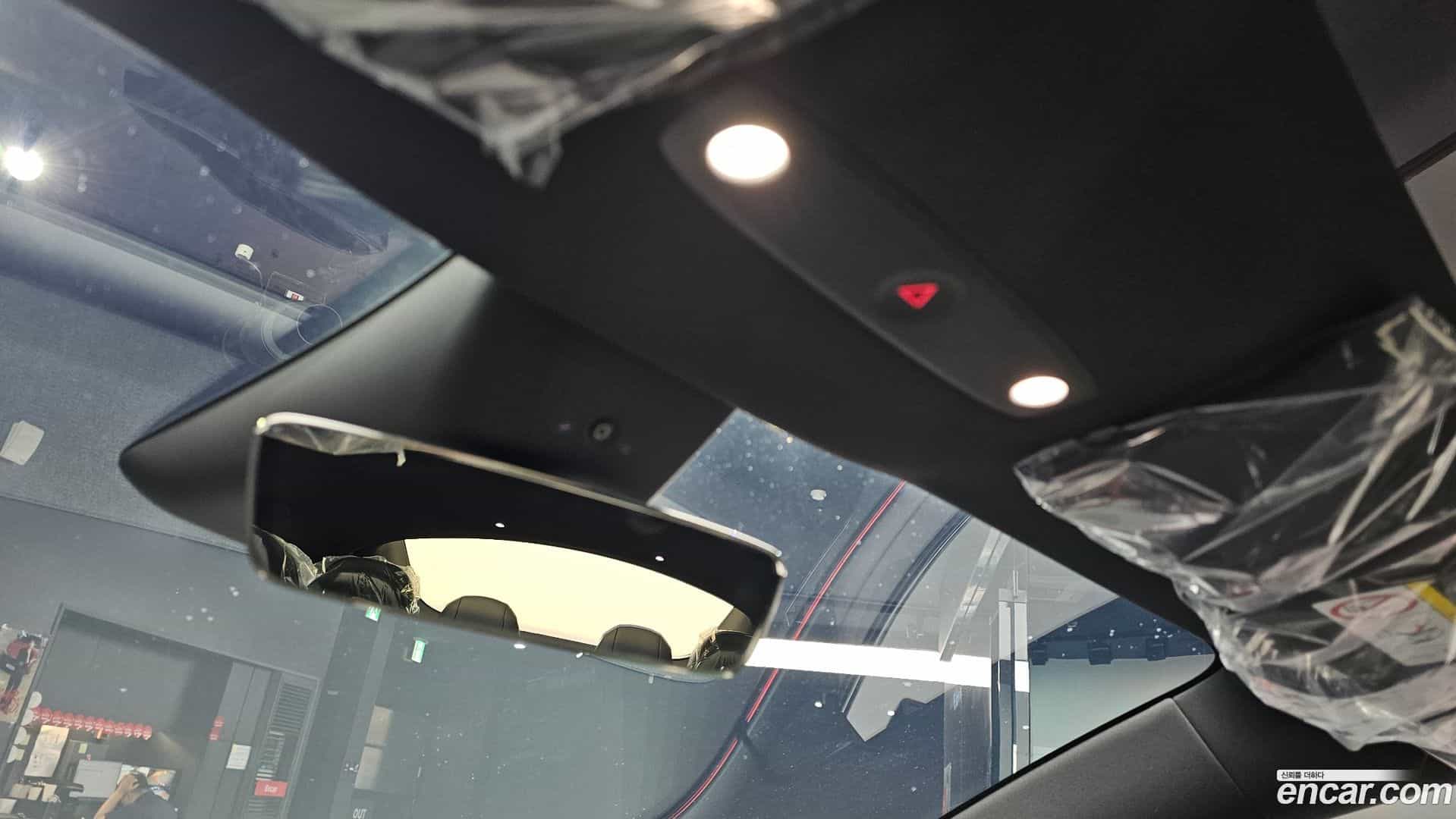 Model Y Tesla 2026.4-OPTION-040
