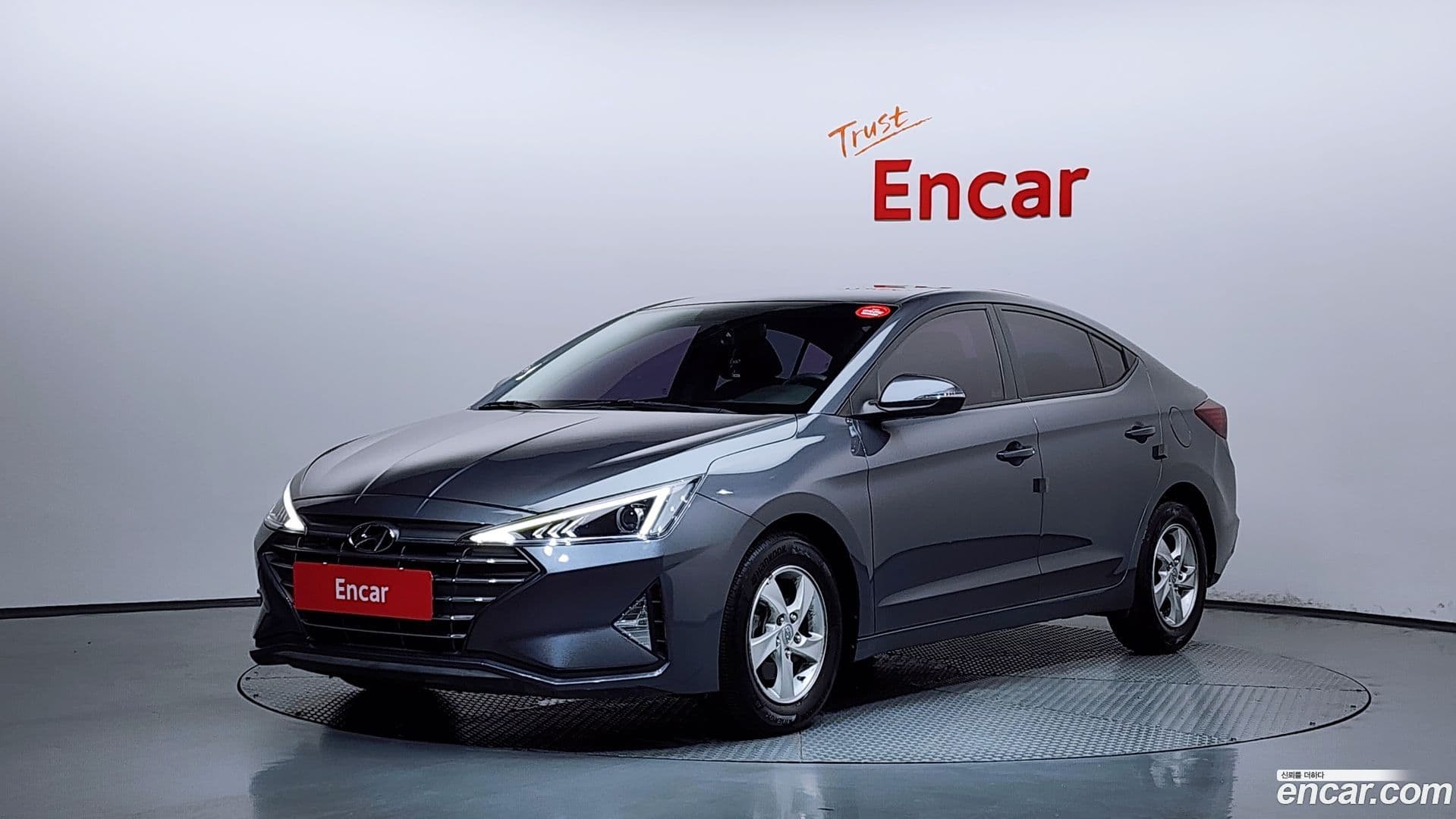 Main__Slider__Photo:AVANTE Hyundai 2019.6-0