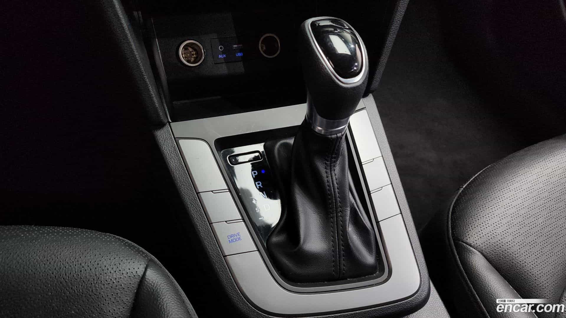 AVANTE Hyundai 2019.6-INNER-009