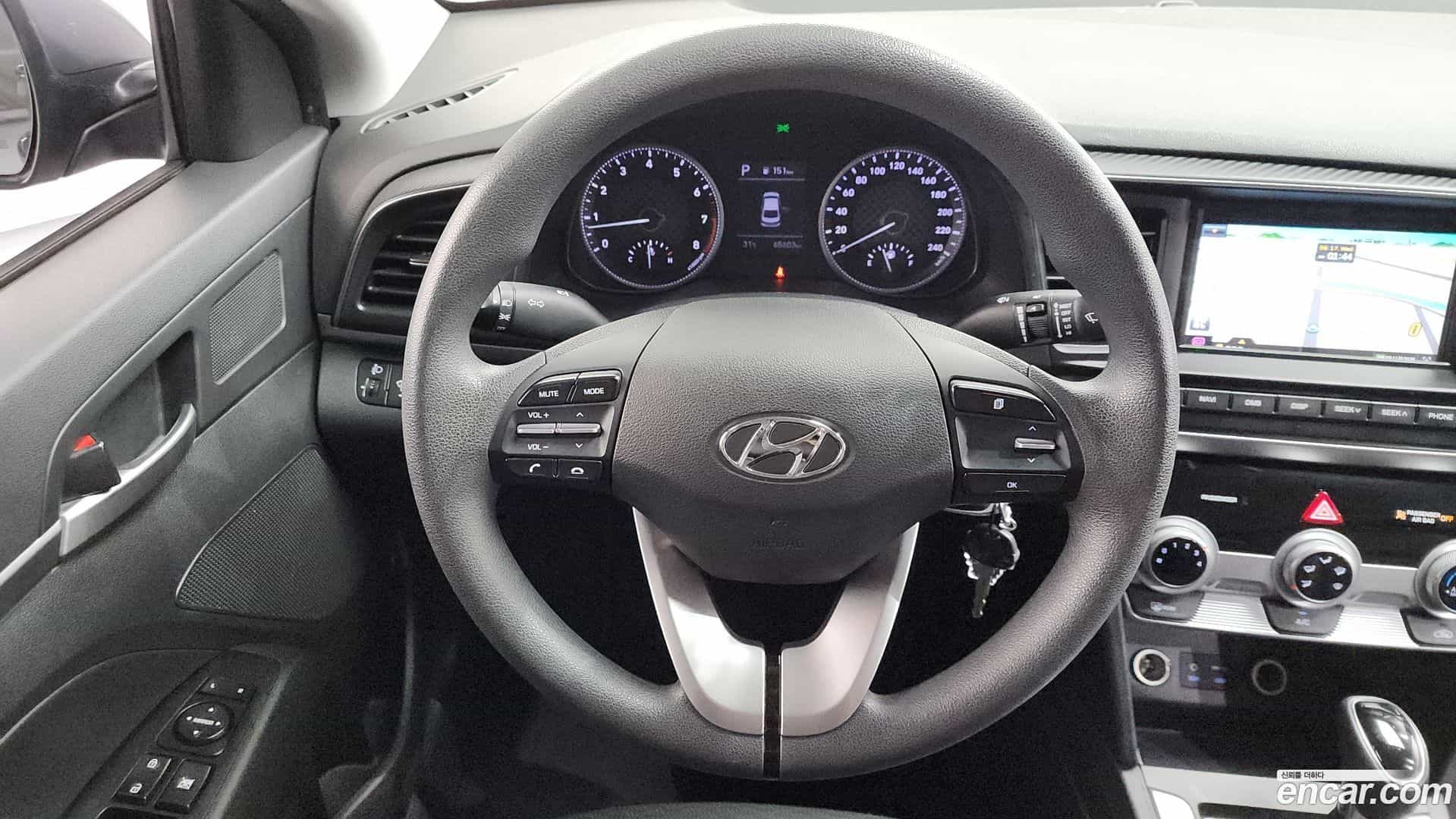 AVANTE Hyundai 2019.6-OPTION-017