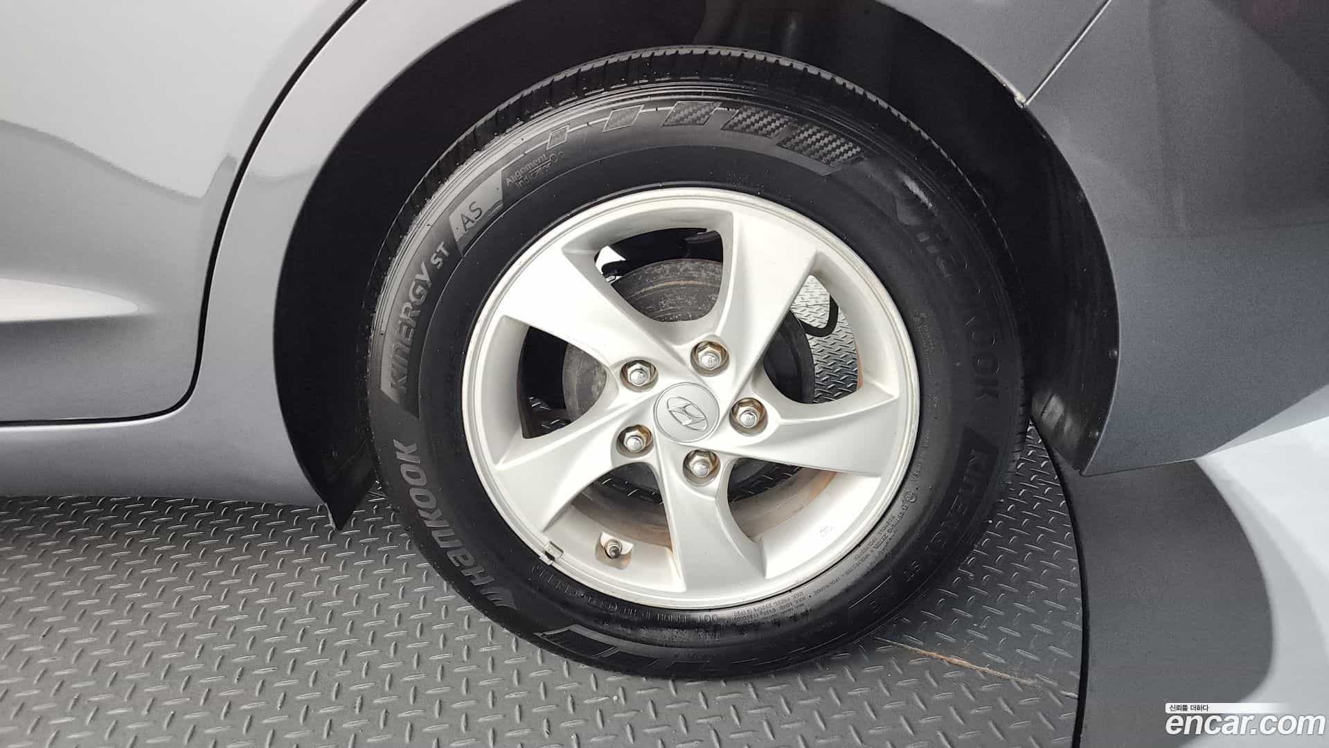 AVANTE Hyundai 2019.6-OUTER-031