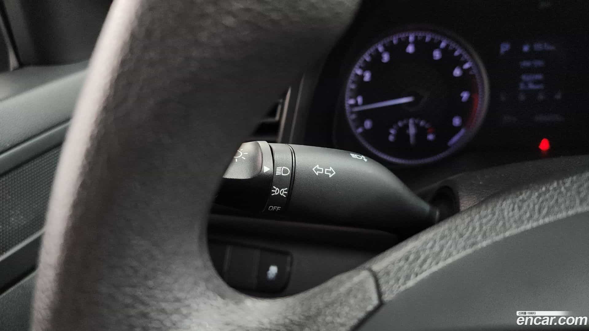 AVANTE Hyundai 2019.6-OPTION-042