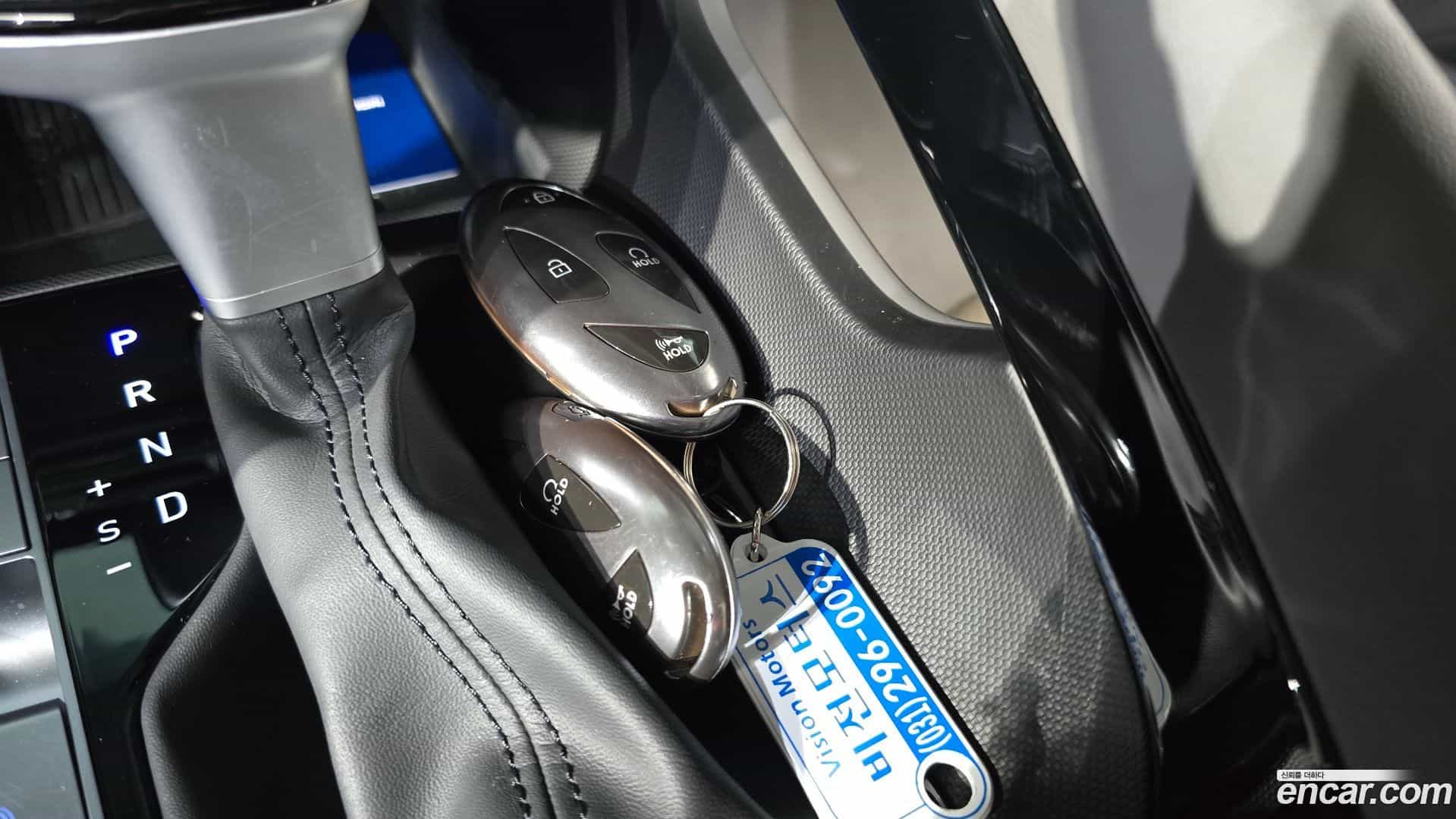 AVANTE Hyundai 2023.11-OPTION-019