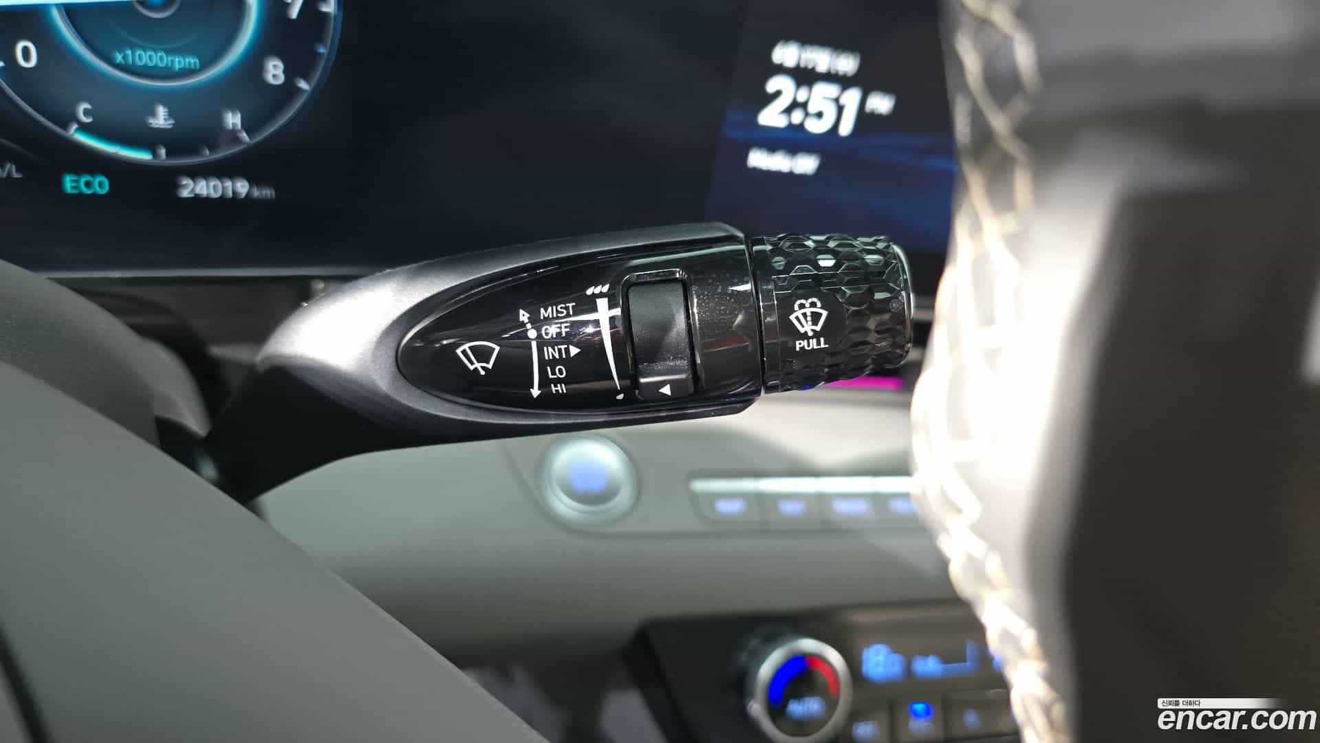 AVANTE Hyundai 2023.11-OPTION-023