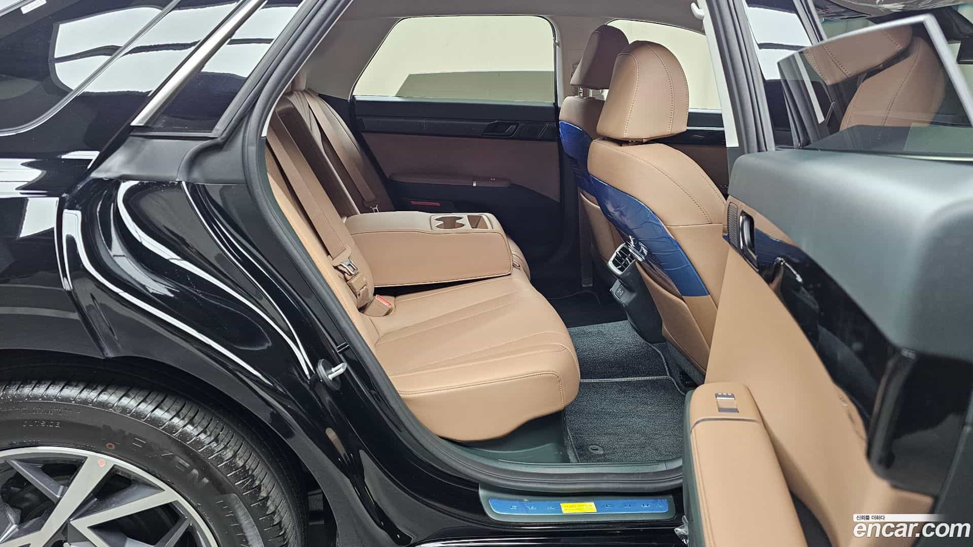 Grandeur Hyundai 2025.11-OPTION-015