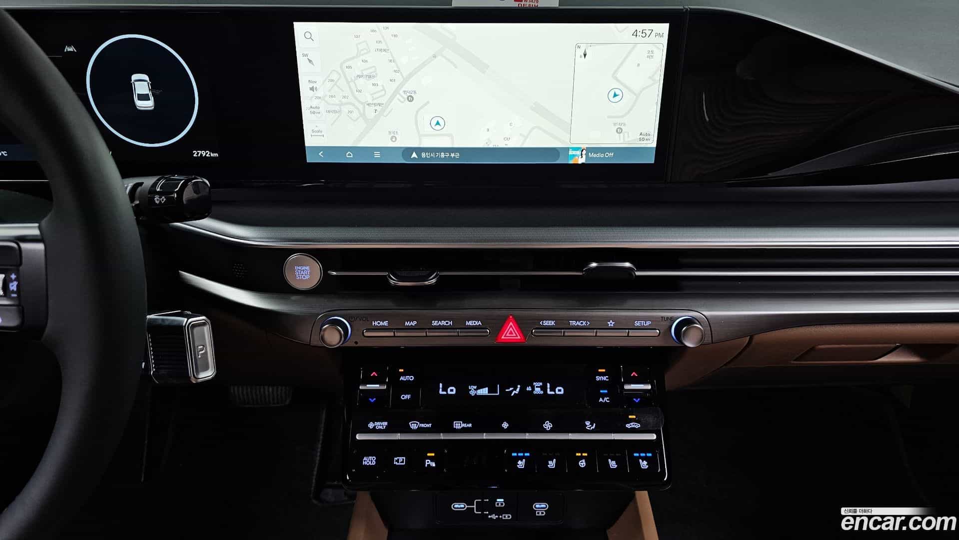 Grandeur Hyundai 2025.11-OPTION-016