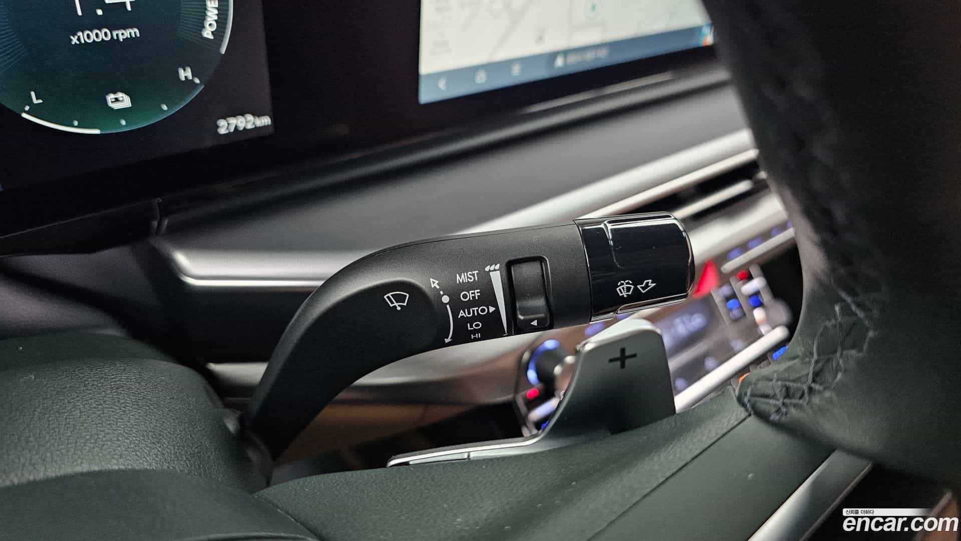 Grandeur Hyundai 2025.11-OPTION-023