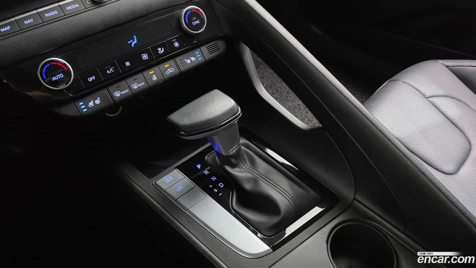 AVANTE Hyundai 2022.3-INNER-009