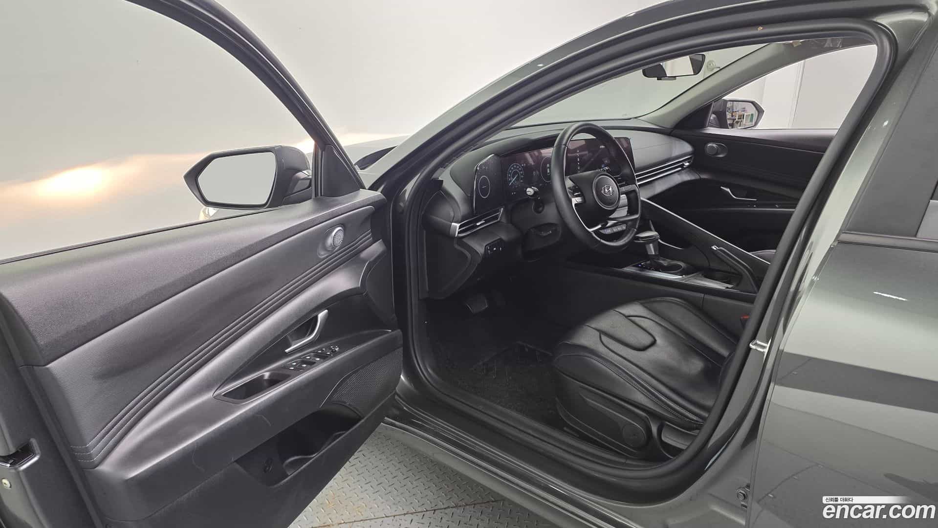 AVANTE Hyundai 2022.3-INNER-010