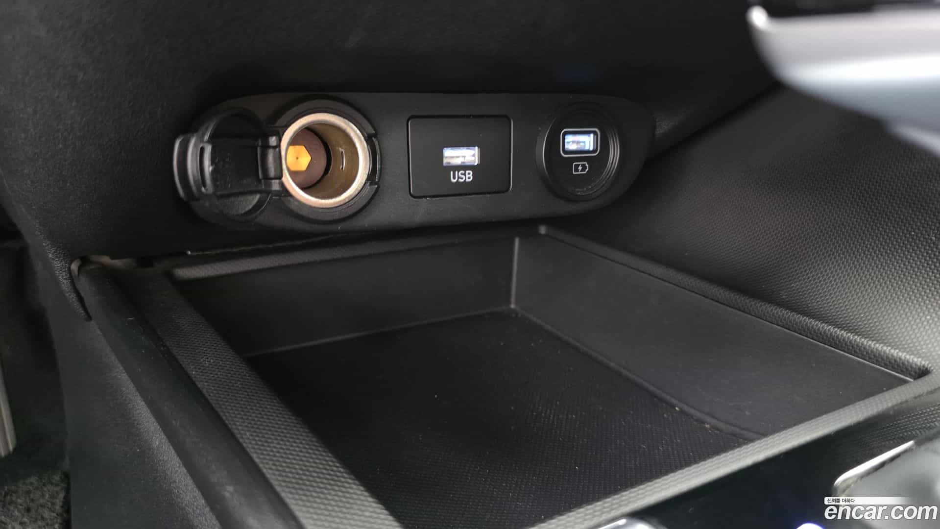 AVANTE Hyundai 2022.3-OPTION-040