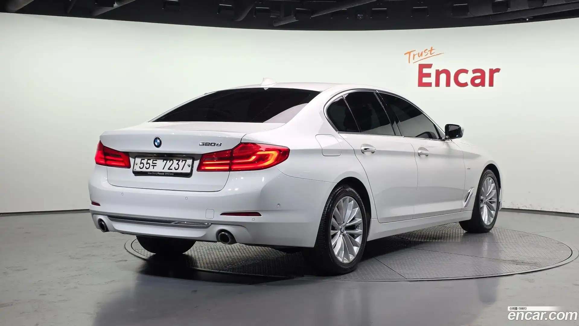 5-Series BMW 2018.1-OUTER-002