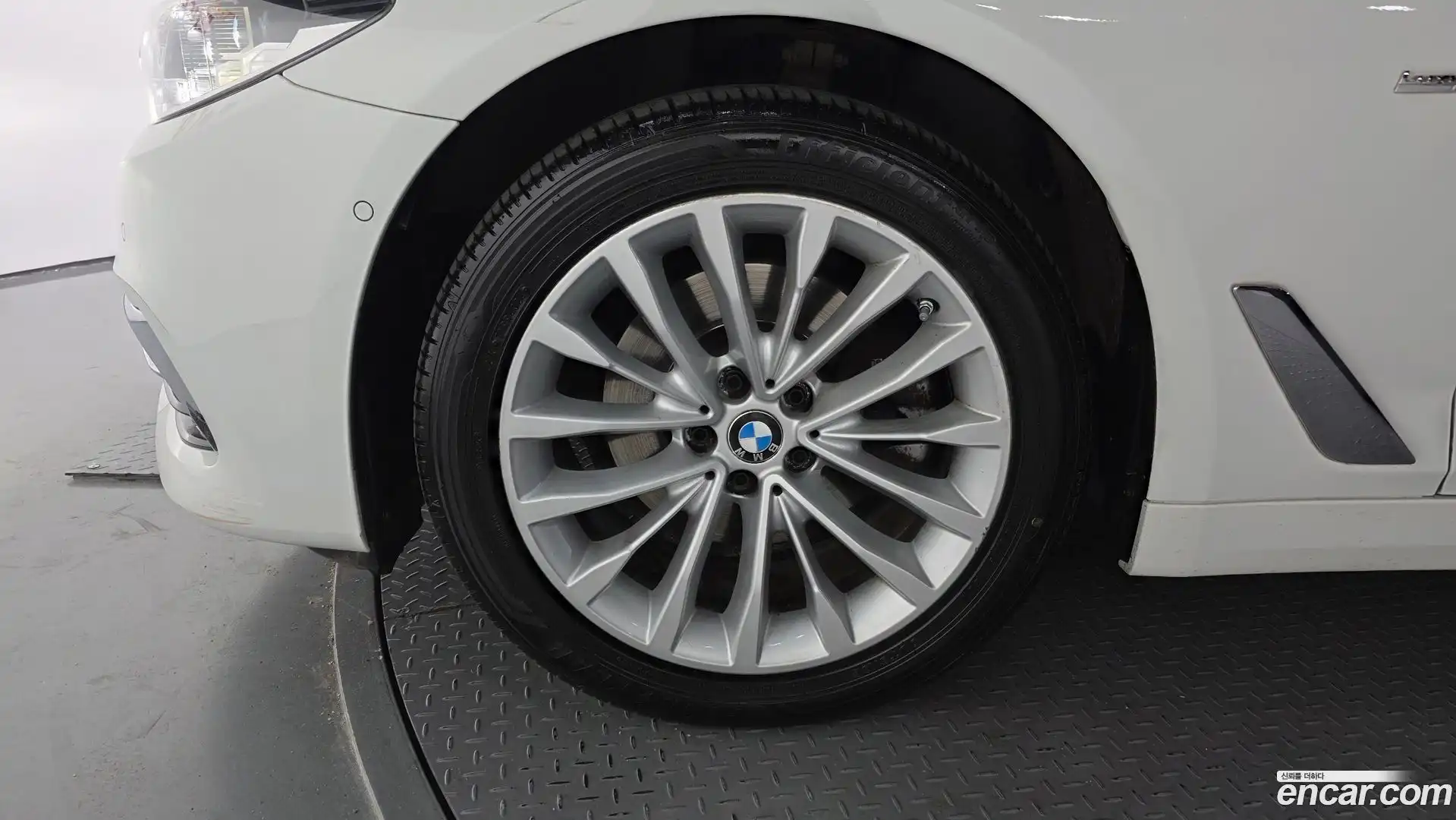 5-Series BMW 2018.1-OUTER-005