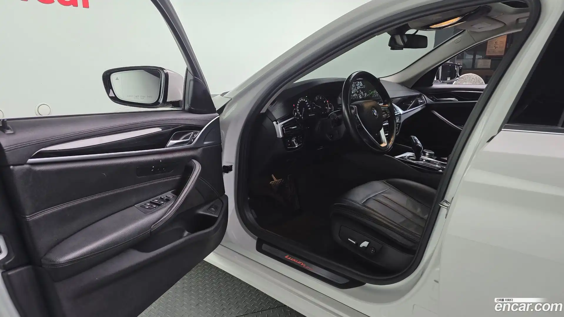 5-Series BMW 2018.1-INNER-010