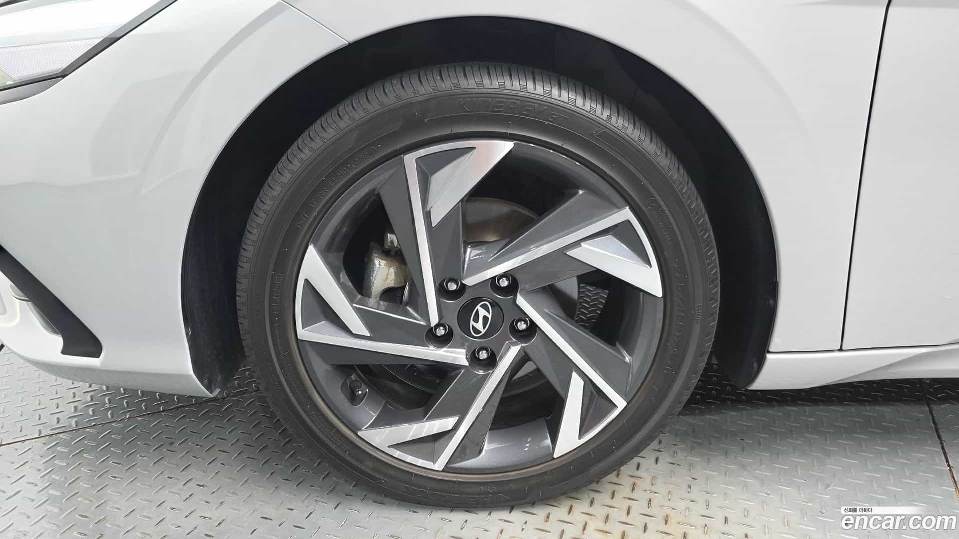 AVANTE Hyundai 2024.6-OUTER-005