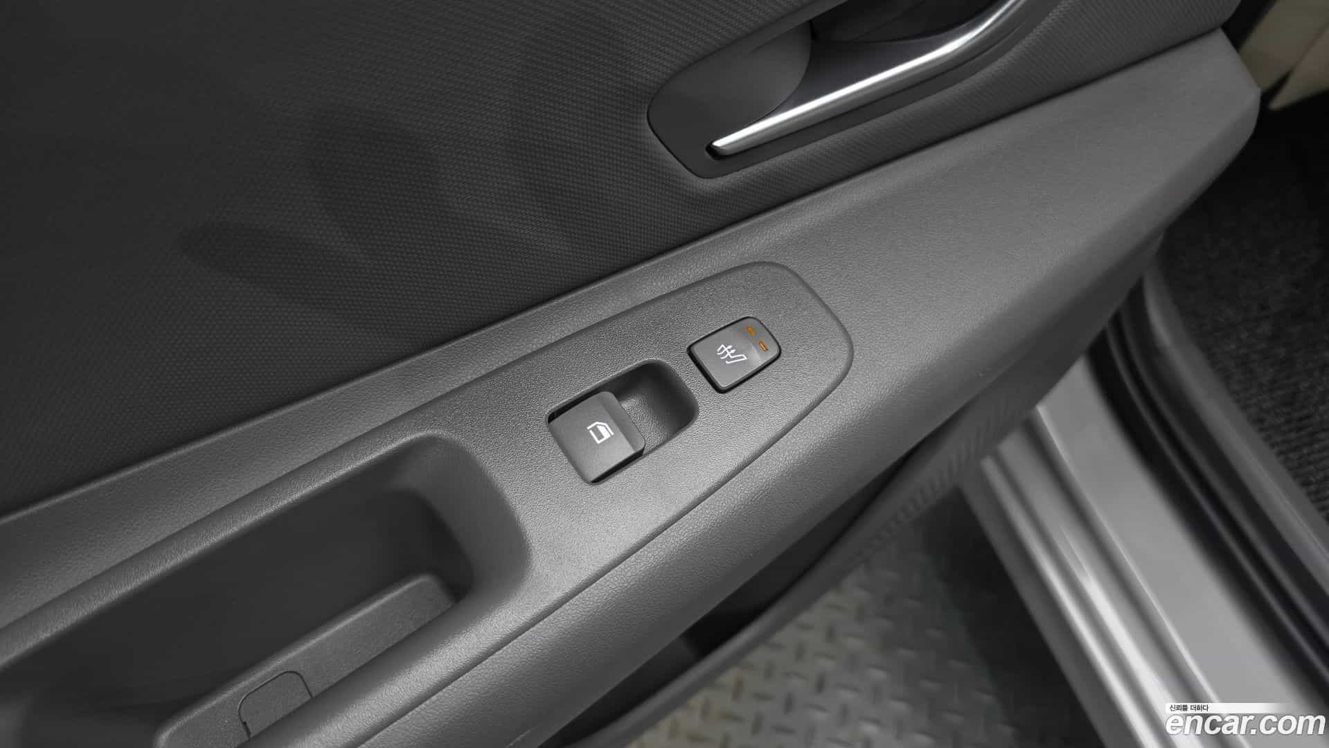 AVANTE Hyundai 2024.6-OPTION-023