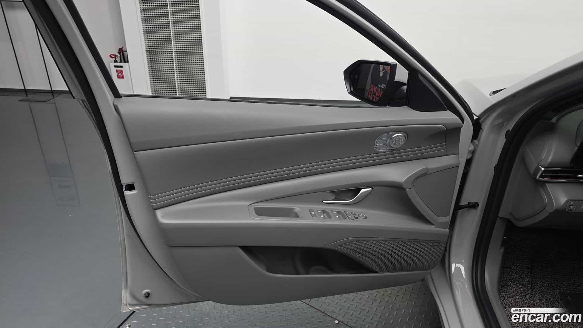 AVANTE Hyundai 2024.6-INNER-034