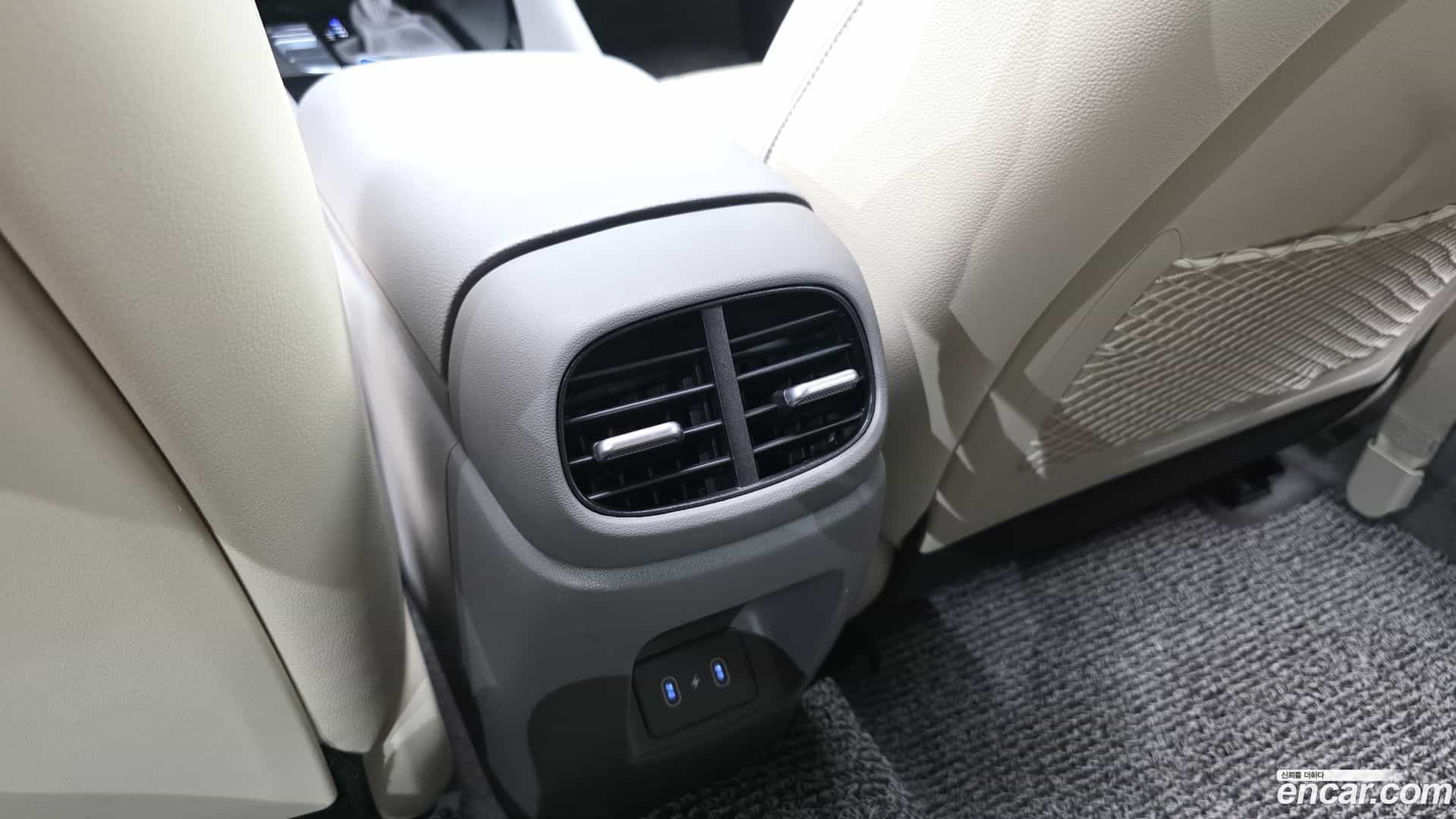AVANTE Hyundai 2024.6-OPTION-045