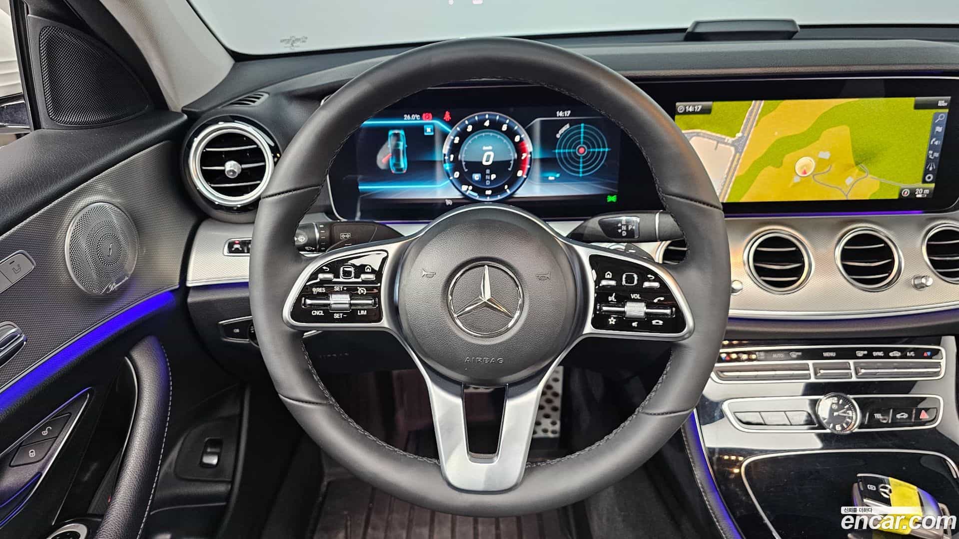 E-Class Mercedes-Benz 2019.4-OPTION-017
