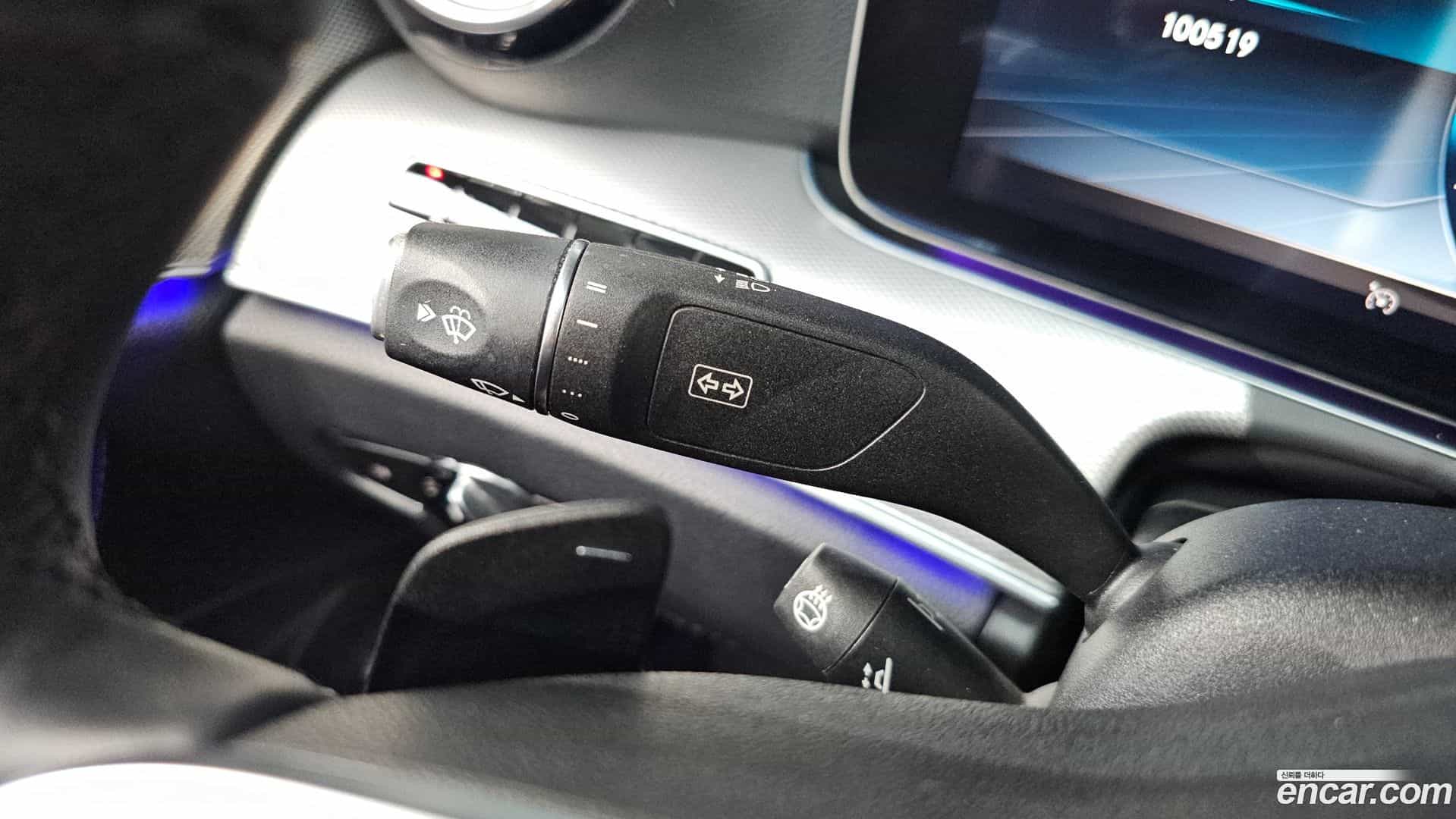 E-Class Mercedes-Benz 2019.4-OPTION-040
