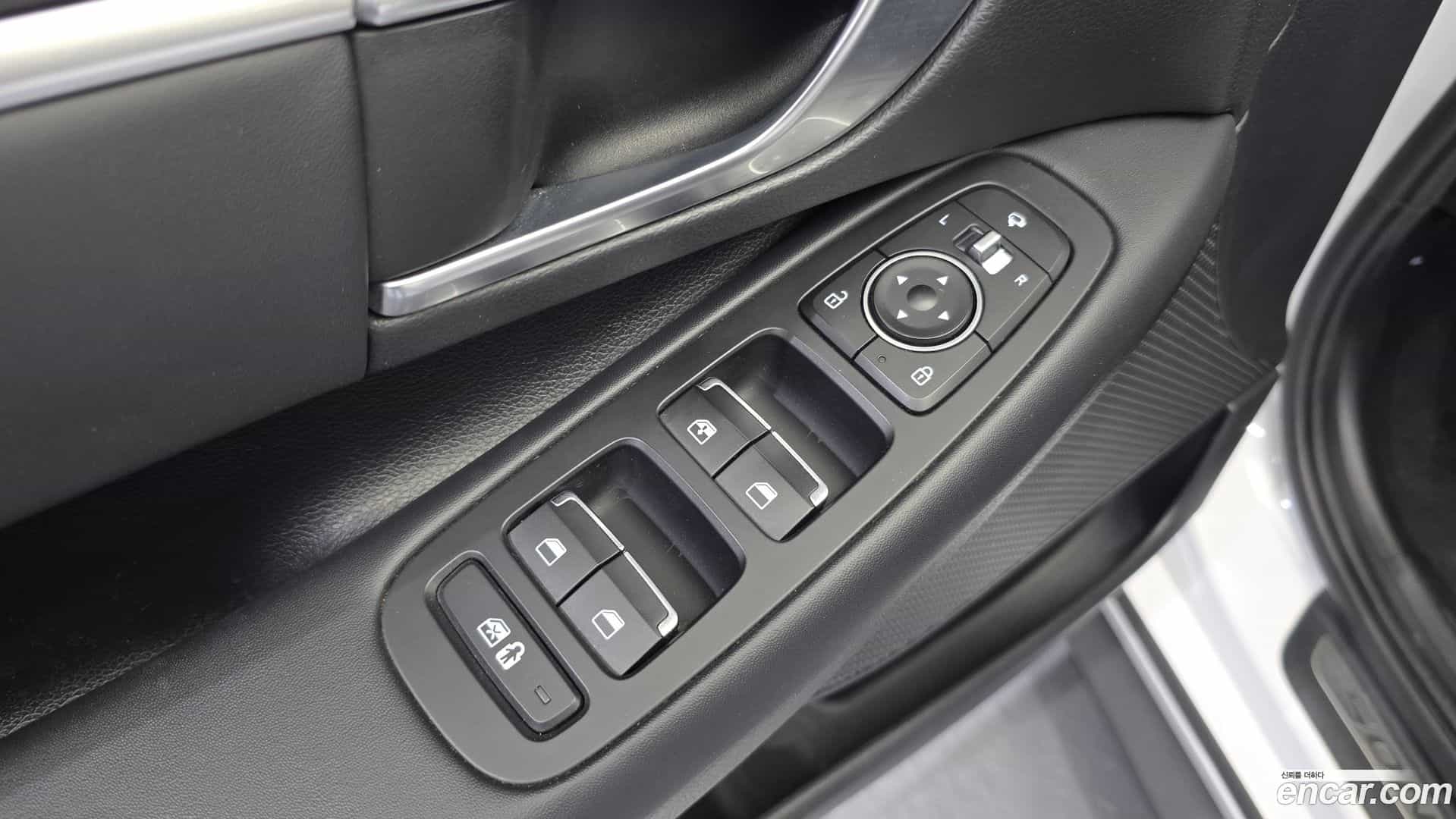 Sonata Hyundai 2019.9-OPTION-017