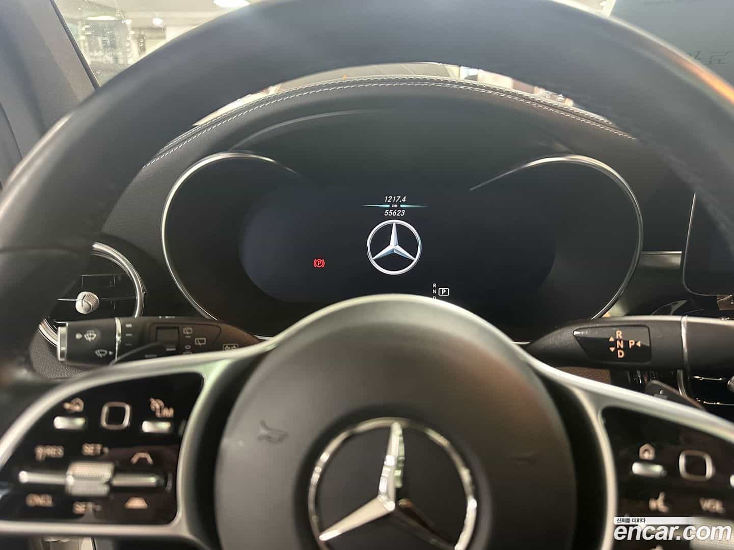 GLC-Class Mercedes-Benz 2022.7-INNER-008
