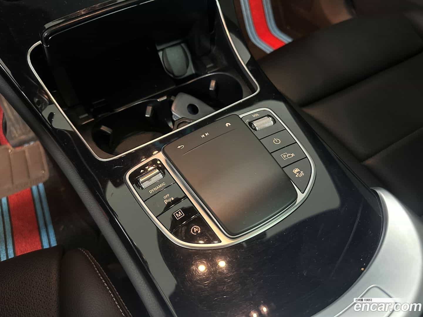 GLC-Class Mercedes-Benz 2022.7-OPTION-017