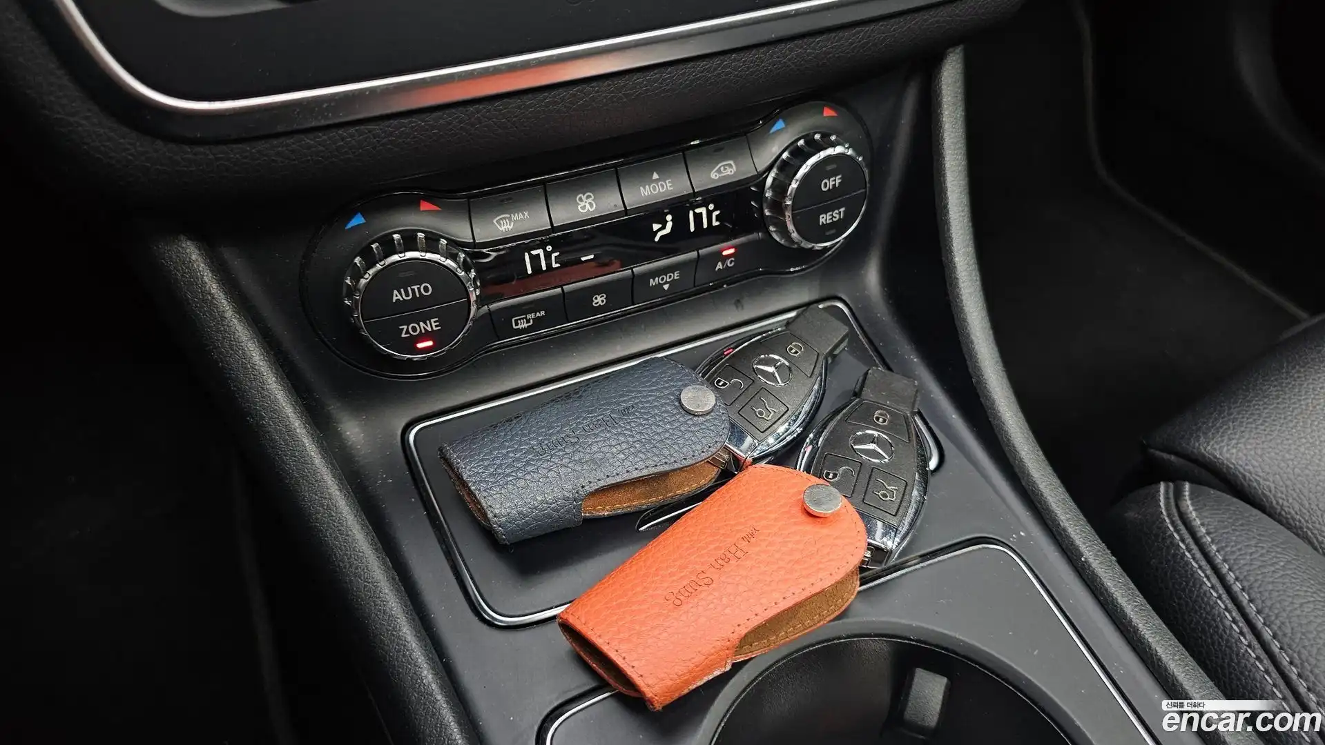 GLA-Class Mercedes-Benz 2017.10-OPTION-020