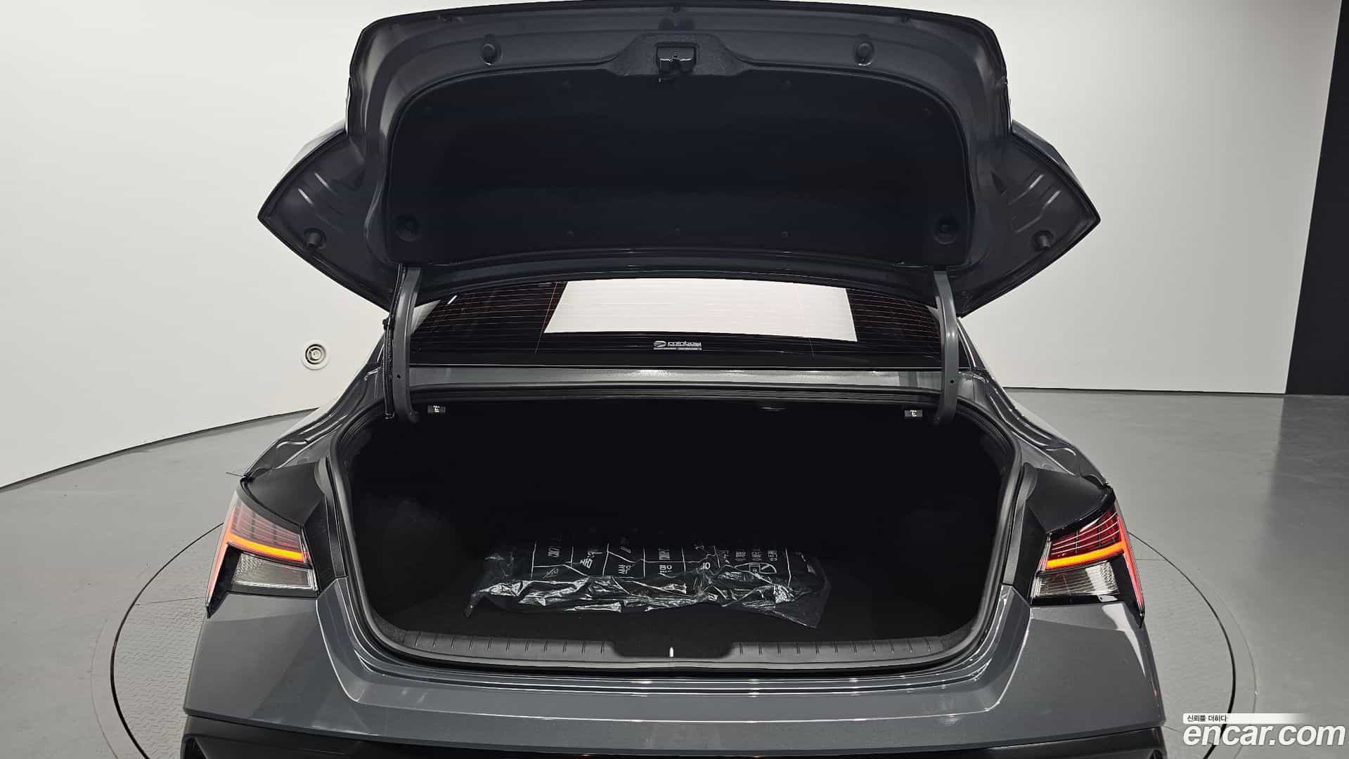 AVANTE Hyundai 2025.10-OPTION-024
