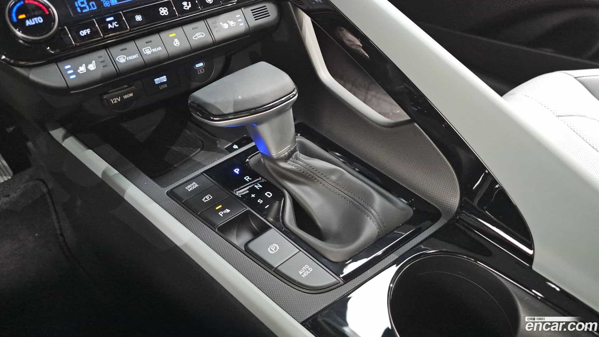AVANTE Hyundai 2026.2-INNER-009