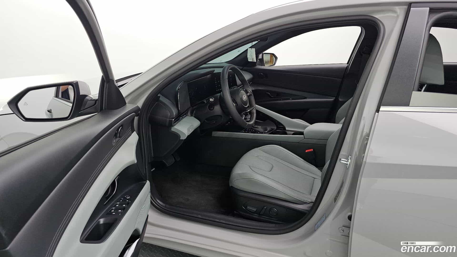 AVANTE Hyundai 2026.2-INNER-010
