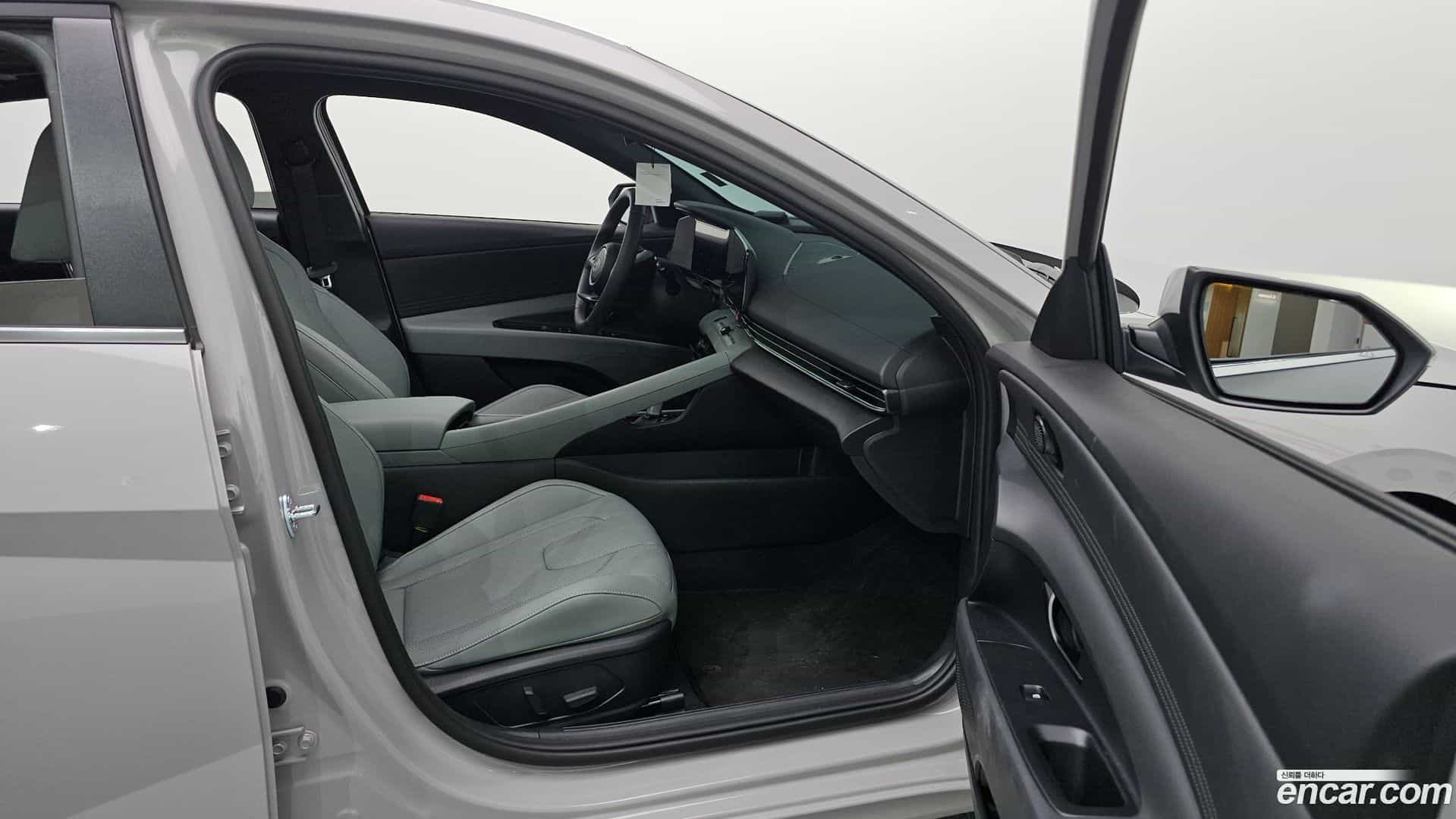 AVANTE Hyundai 2026.2-OPTION-022