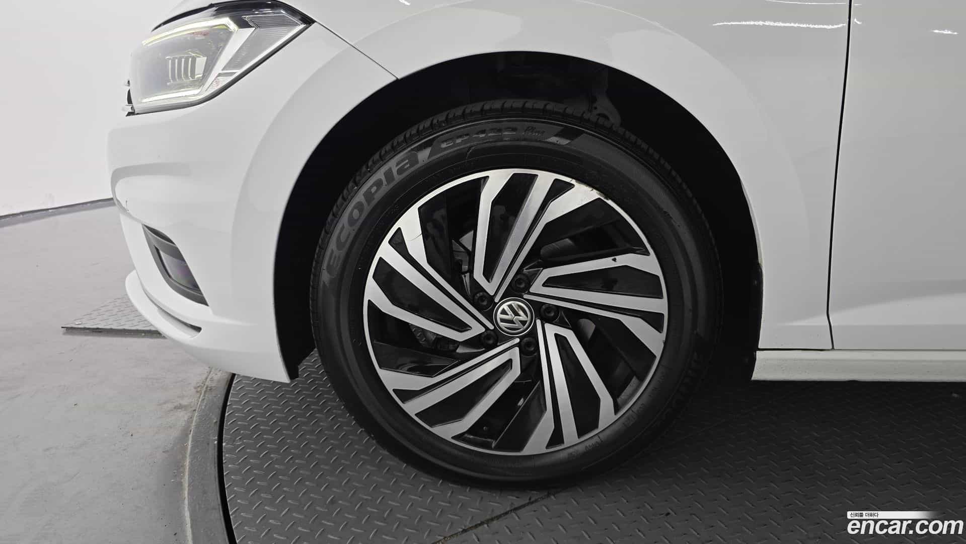 Jetta Volkswagen 2021.9-OUTER-005