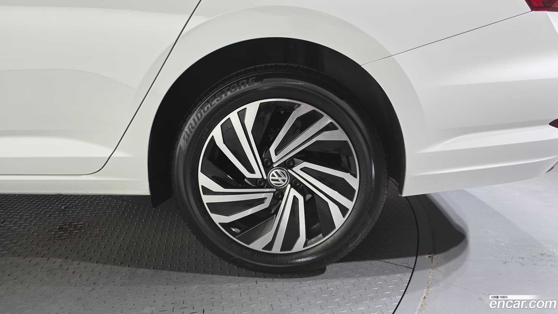 Jetta Volkswagen 2021.9-OUTER-031
