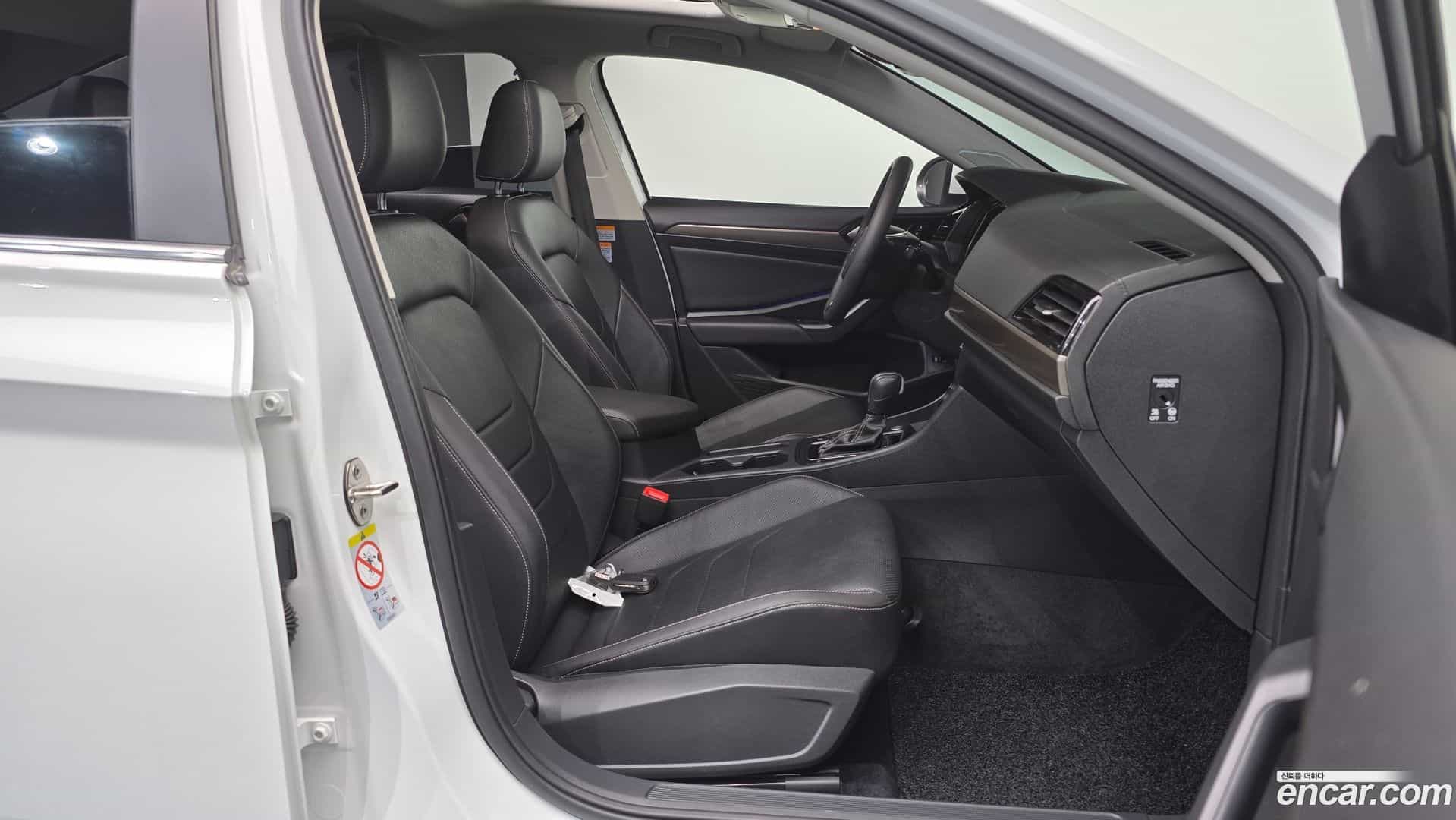 Jetta Volkswagen 2021.9-INNER-036