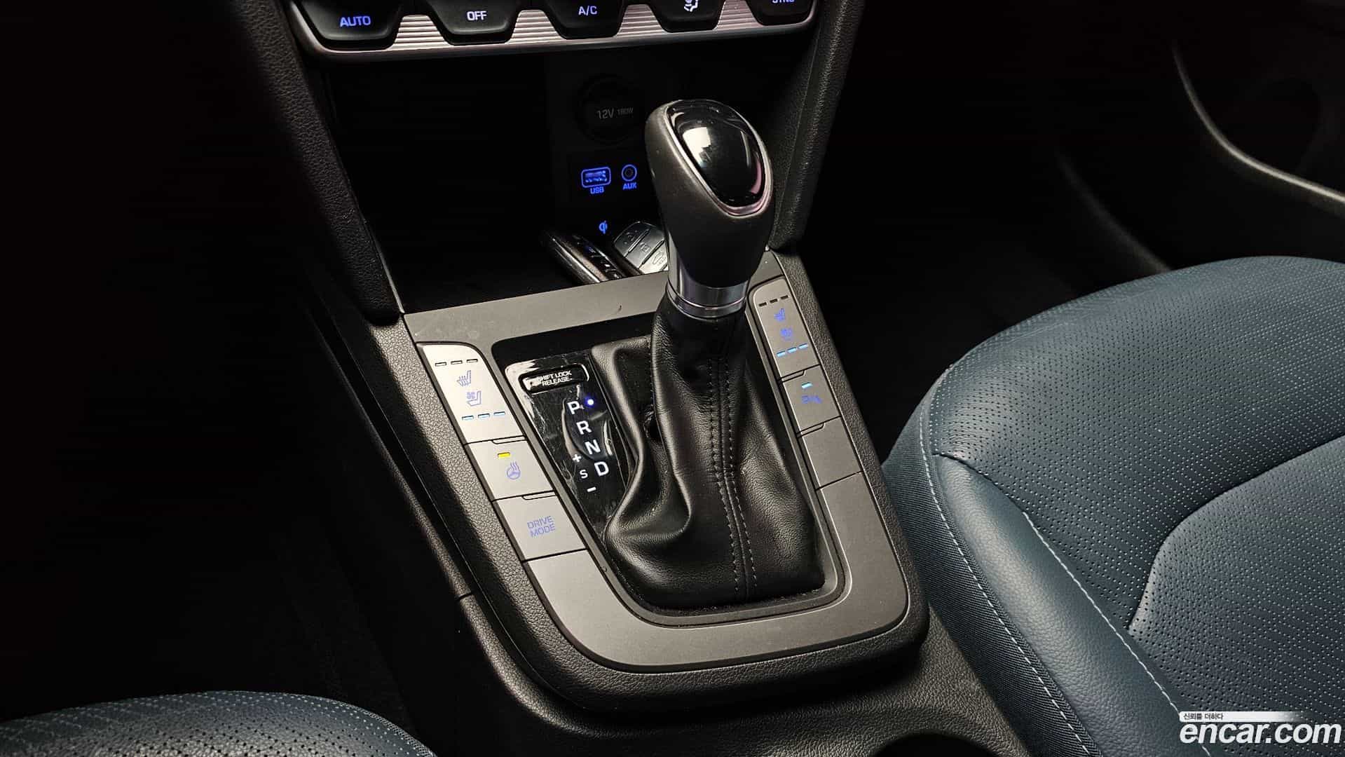 AVANTE Hyundai 2018.8-INNER-009
