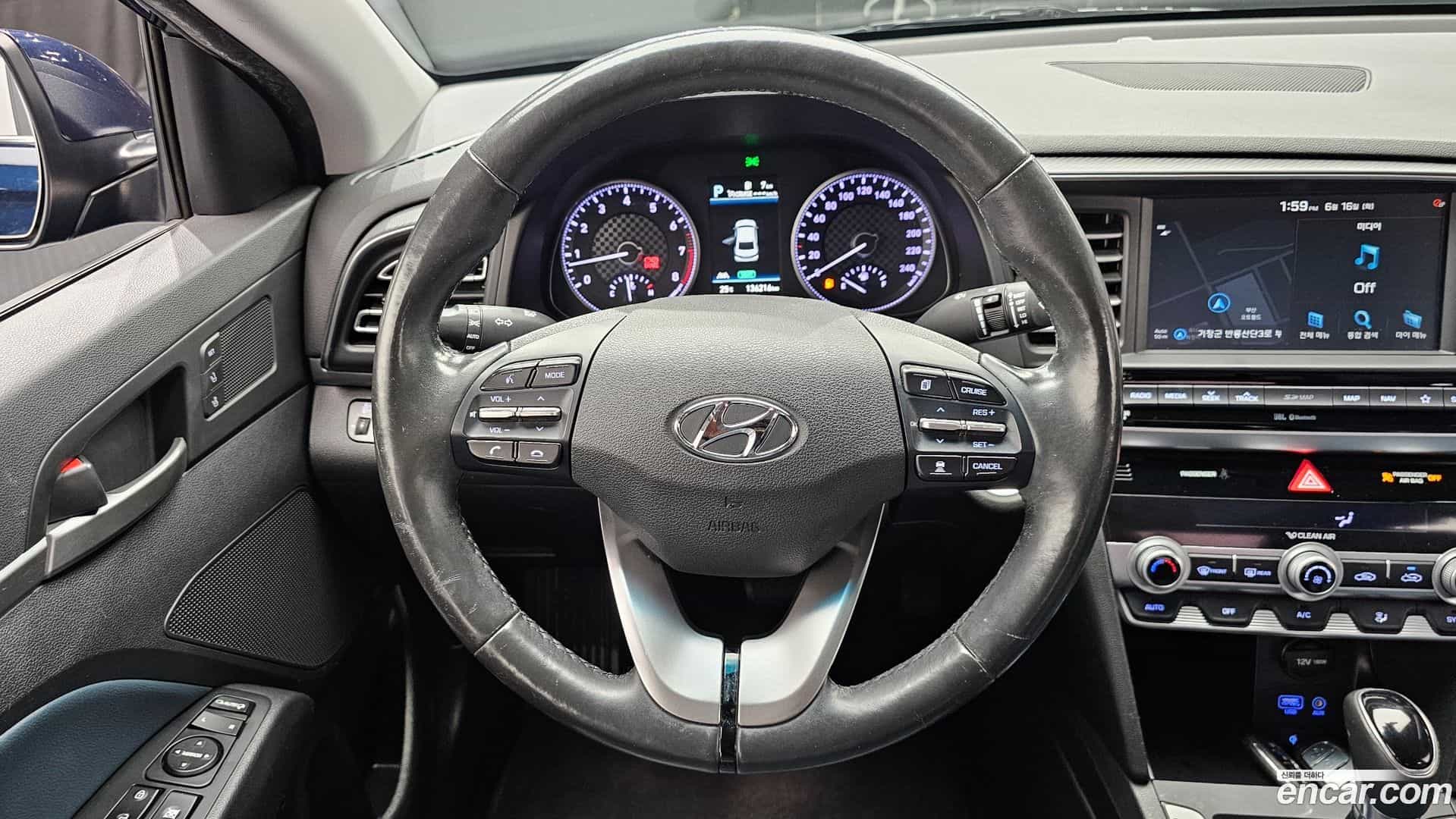 AVANTE Hyundai 2018.8-OPTION-017