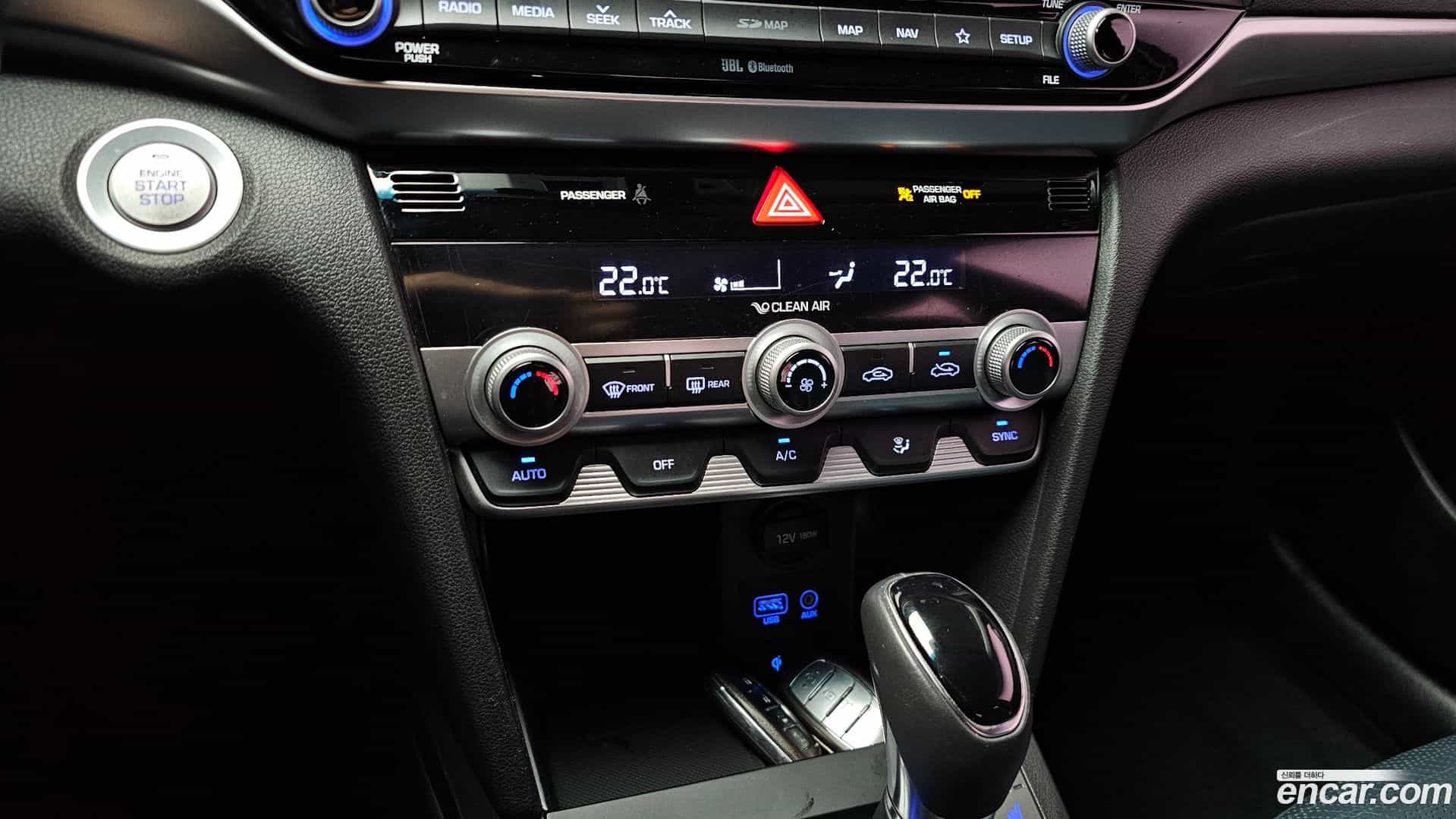 AVANTE Hyundai 2018.8-OPTION-022