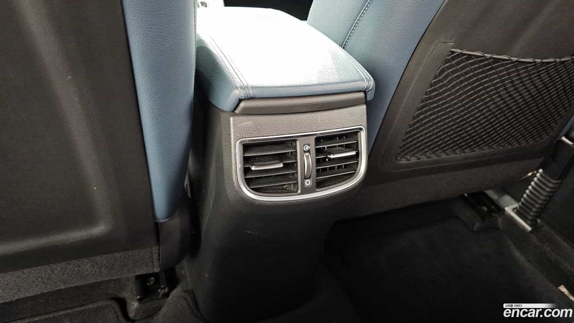 AVANTE Hyundai 2018.8-OPTION-045