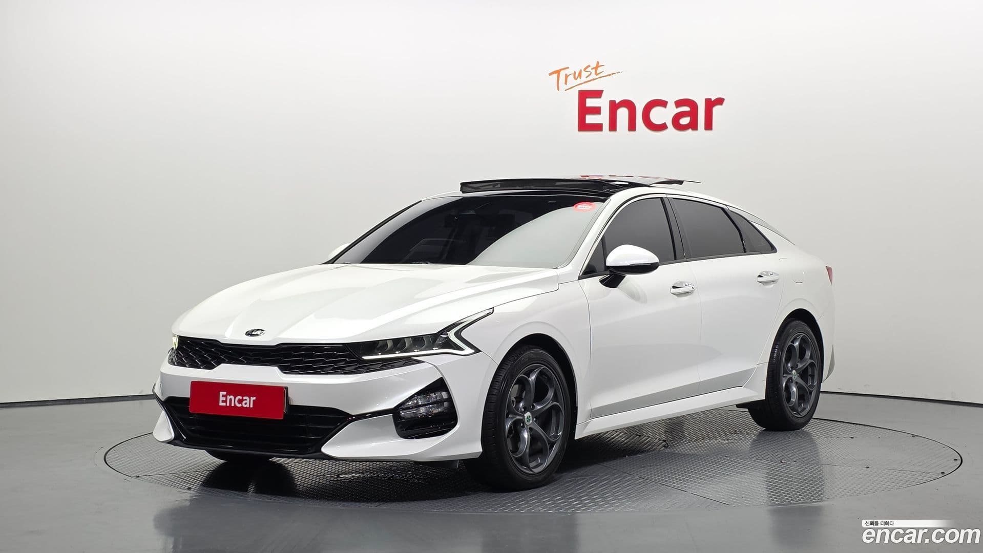 Main__Slider__Photo:K5 Kia 2020.6-0