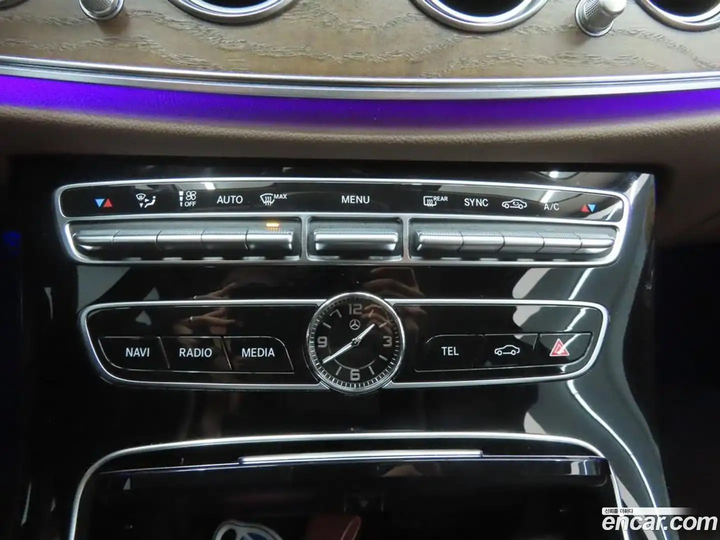 E-Class Mercedes-Benz 2019.8-OPTION-015