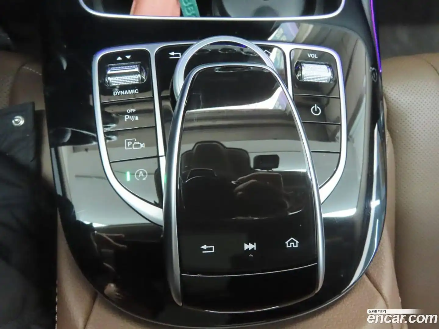 E-Class Mercedes-Benz 2019.8-OPTION-016