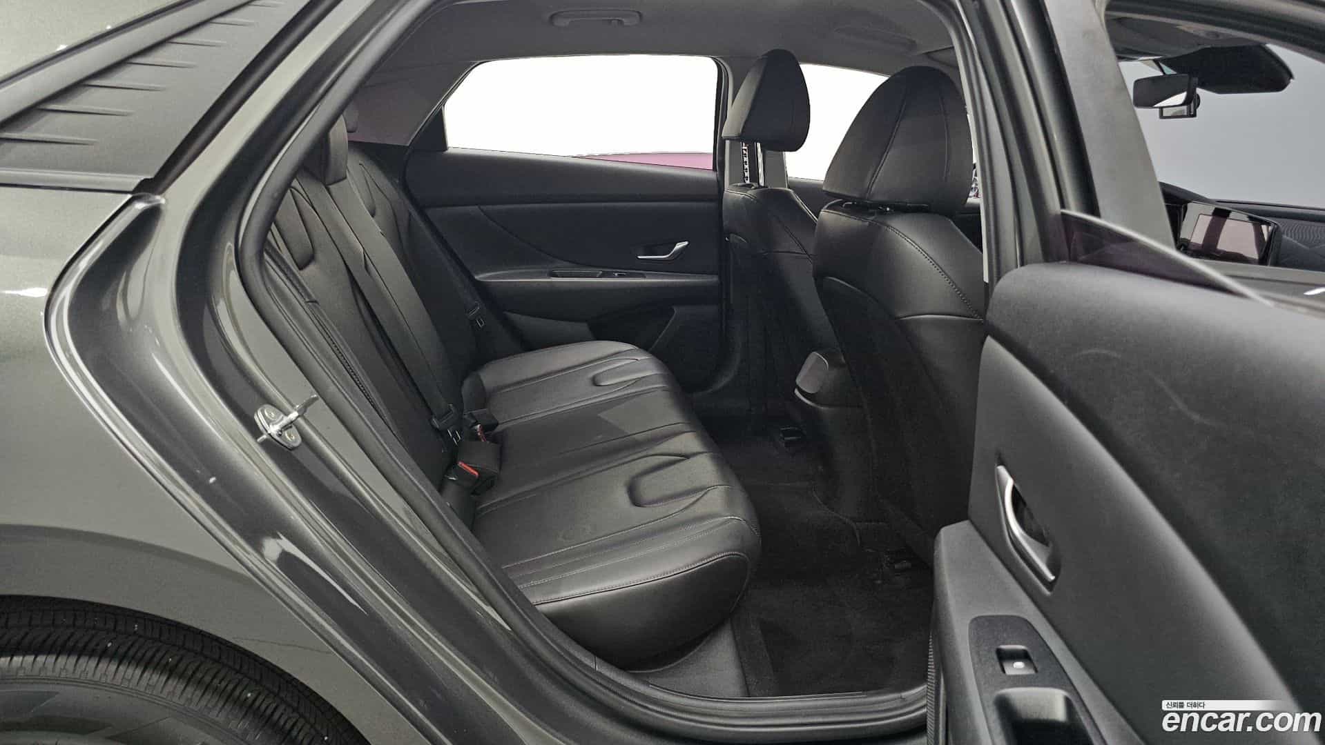 AVANTE Hyundai 2020.9-OPTION-015