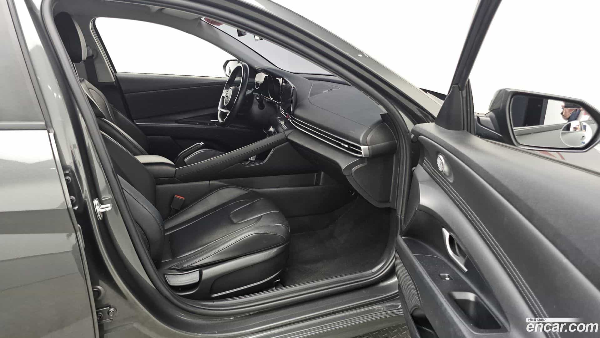 AVANTE Hyundai 2020.9-OPTION-016